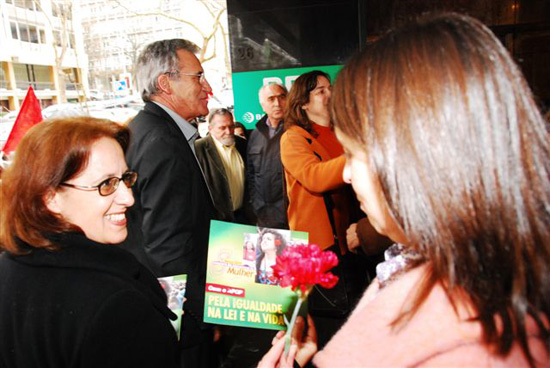 Com o PCP,  Lutar e Vencer