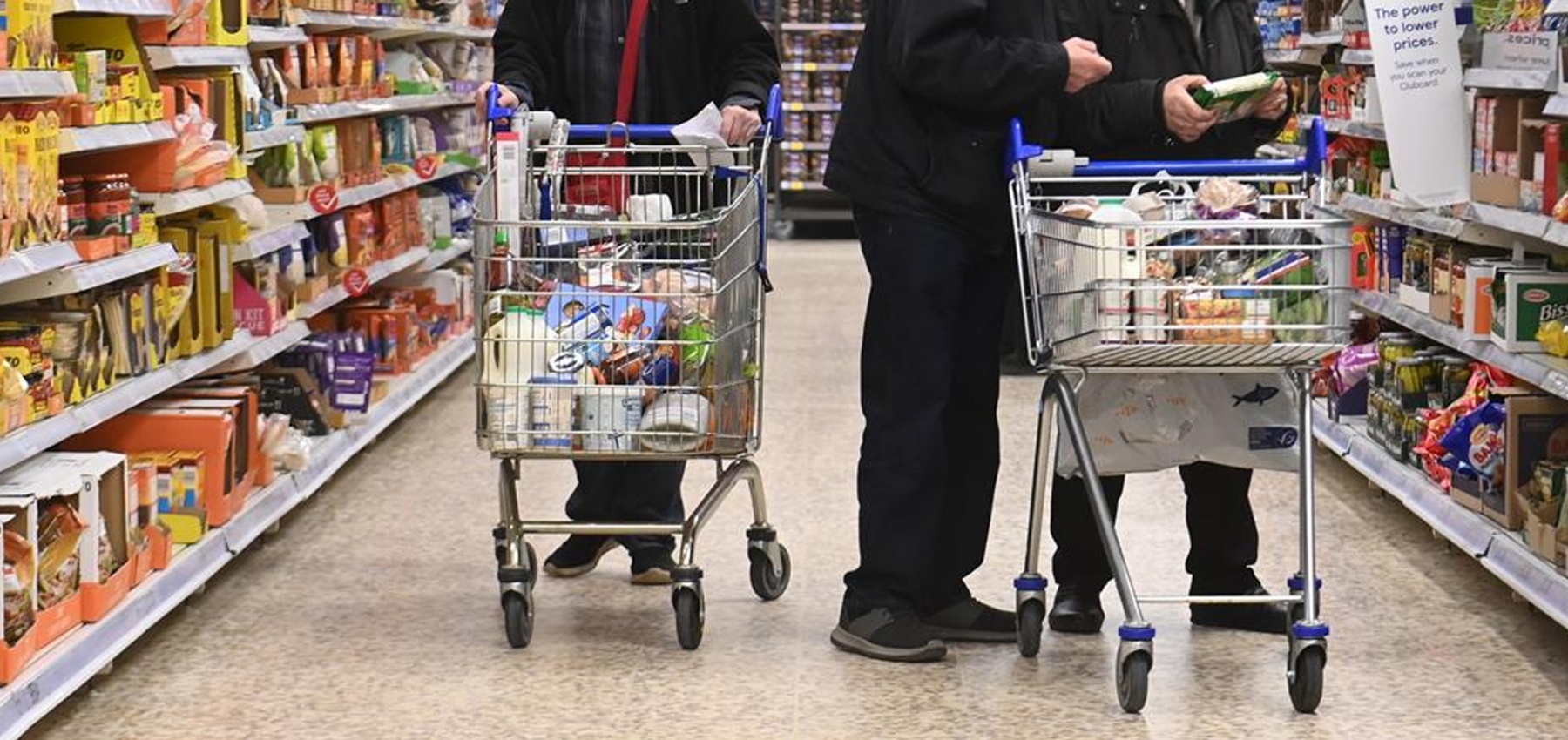 O aumento do custo de vida e dos lucros dos grupos económicos e o agravamento das desigualdades