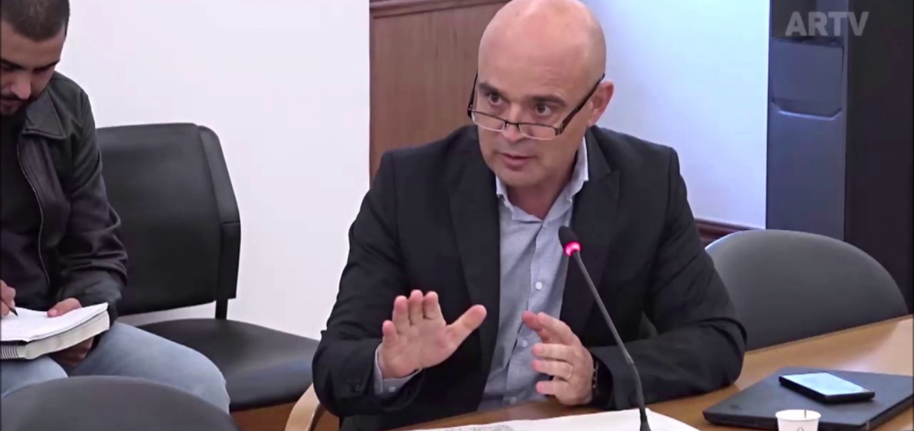 PCP questiona Ministra da Defesa