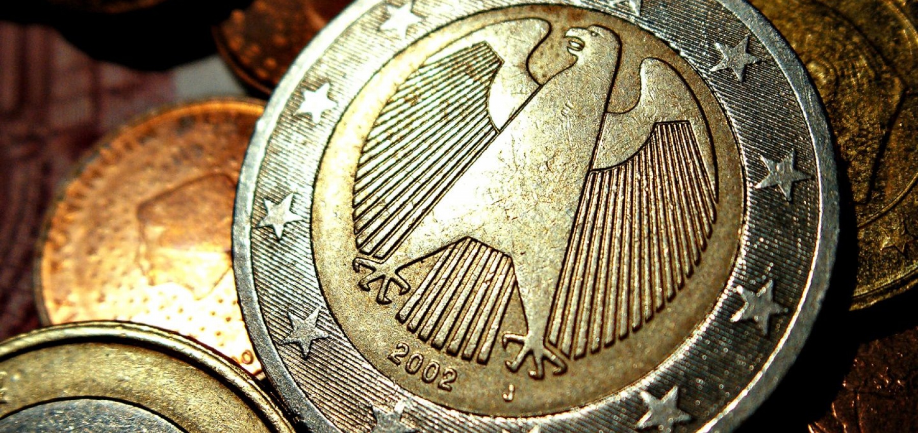 Banking system, the debt and the Euro