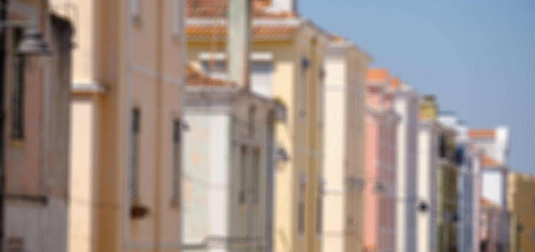 Travar a subida das prestações das famílias e pôr os lucros dos bancos a suportar as subidas das taxas de juro