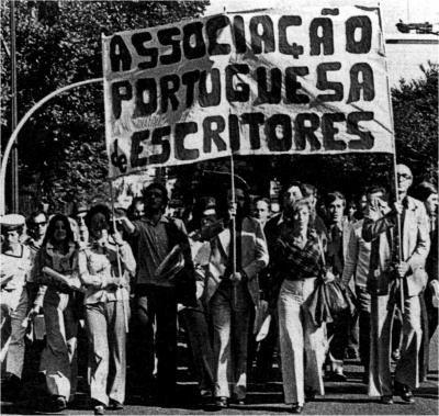 Manifestação de escritores em Lisboa, 23 de Julho de 1974