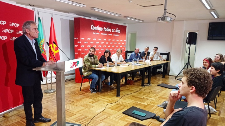 «É necessária a implementação de uma estratégia nacional para o Desporto, ancorada na dinamização do desporto escolar»