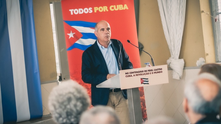 Cuba vencerá, com a coragem e dignidade do povo cubano e a solidariedade dos povos do mundo