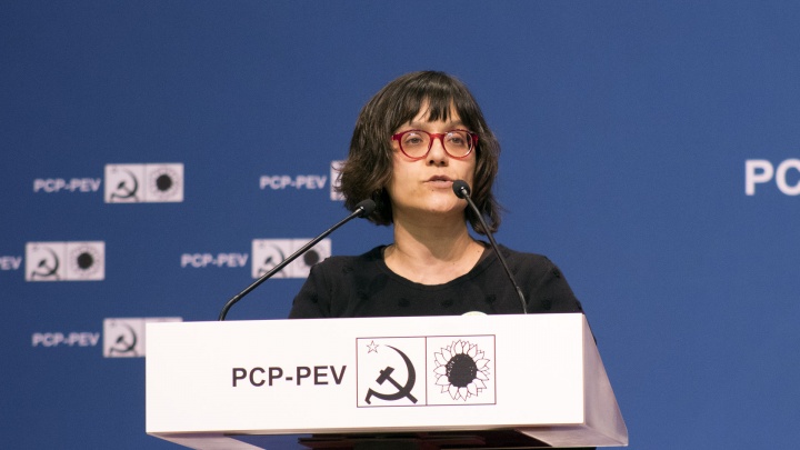 Ofensiva ideológica e ataques ao Partido