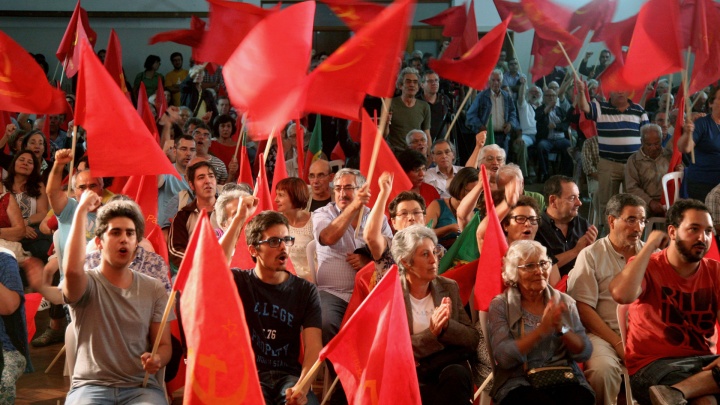 No more submission to the European Union and the Euro on behalf of the workers' interests, the people and the country's development