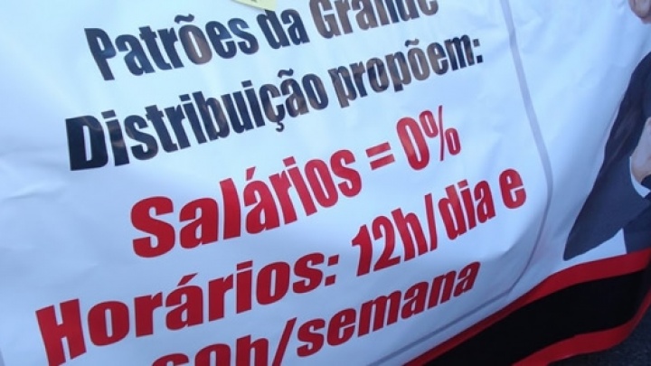 PCP condena abertura das grandes superfícies no 1º de Maio