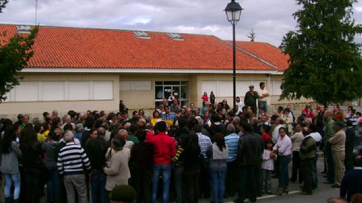   Viseu - PCP solidário com a luta da população de S. João da Pesqueira em defesa do SAP 24 horas por dia