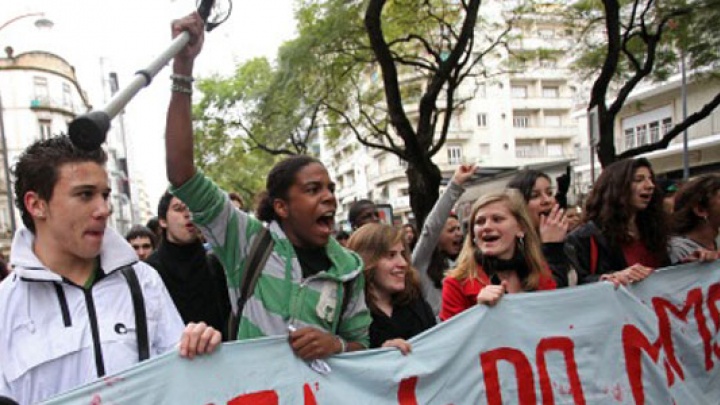 Estudantes do básico e secundário em luta