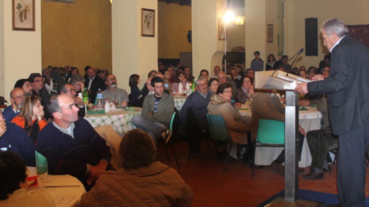 Aumento do horário de trabalho: Secretário-geral apela à luta contra trabalho forçado