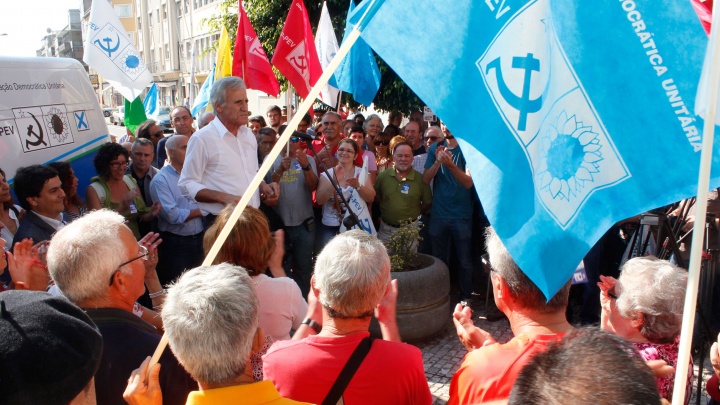 CDU com recepção apoteótica