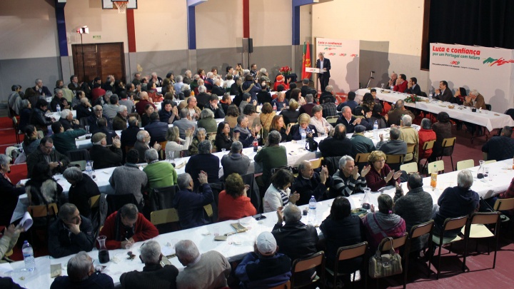 Continuamos firmes na nossa luta por uma política patriótica e de esquerda