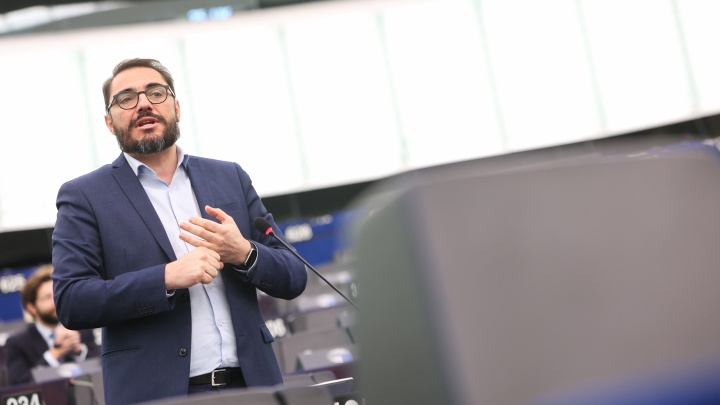 João Oliveira, Deputado do PCP, é relator no Parlamento Europeu para a primeira estratégia da União Europeia de combate à pobreza