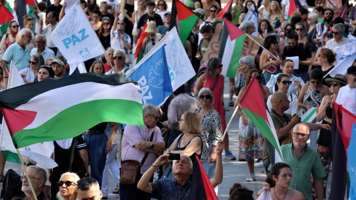 Sobre a violenta e ilegal detenção por Israel de activistas solidários com o povo palestiniano, incluindo cidadãos portugueses