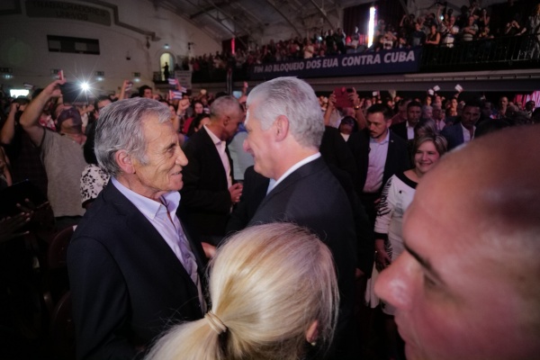 Acto de solidariedade «Juntos por Cuba»