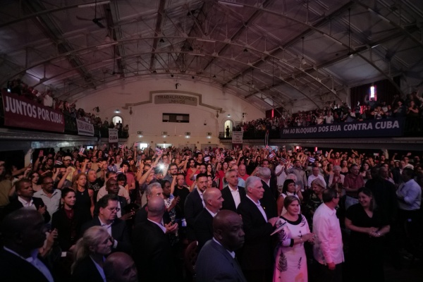Acto de solidariedade «Juntos por Cuba»
