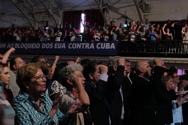 Acto de solidariedade «Juntos por Cuba»
