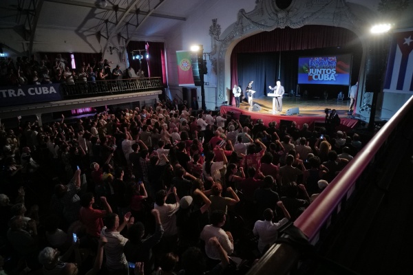 Acto de solidariedade «Juntos por Cuba»