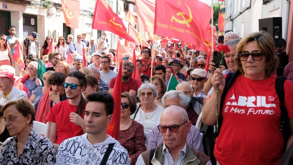 Comício em Almada
