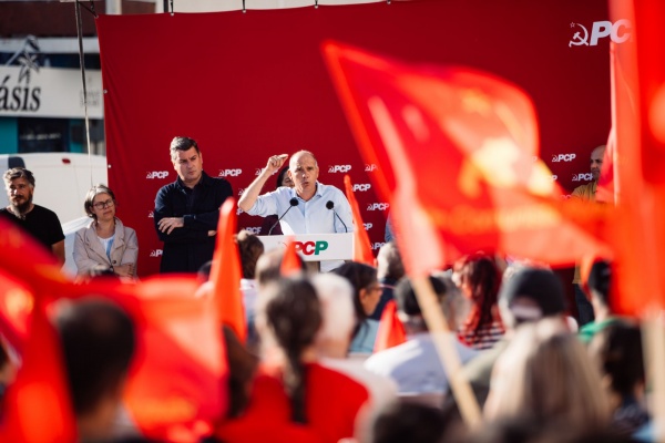 Comício em Almada