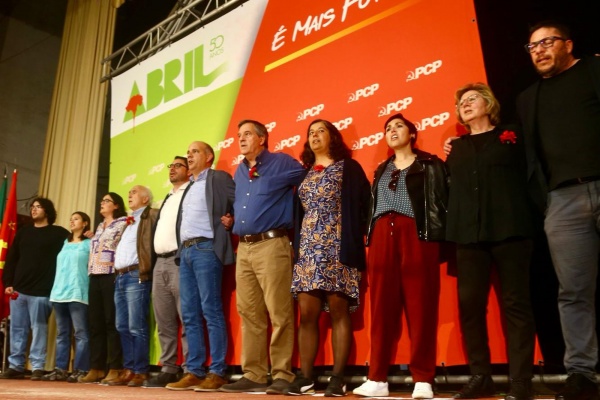 Comício «Força de Abril. A coragem de sempre!» na Baixa da Banheira