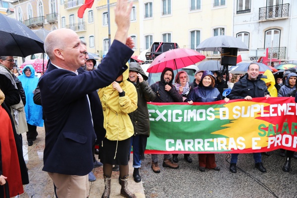 Gathering of workers in the Assembly of the Republic, CGTP-IN