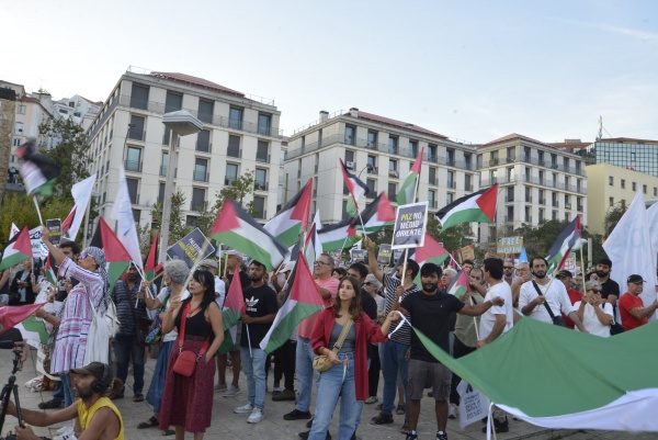 "For Peace in the Middle East! For the rights of the Palestinian people"