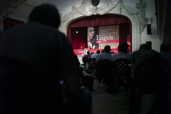 Conferência do PCP «Engels e a luta na actualidade pelo socialismo»
