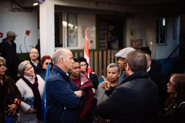 Contacto com a população e Associações na Cova da Moura