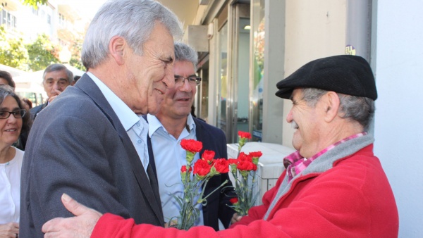 Contacto com a população no Funchal