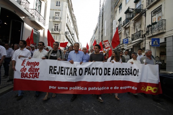 Desfile-Comício do PCP "É tempo de dizer basta"