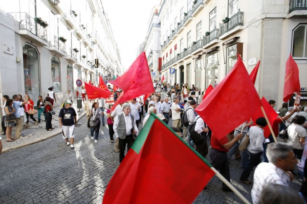 Desfile-Comício do PCP "É tempo de dizer basta"