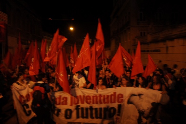 No âmbito do 9º Congresso da JCP realizou-se, em Lisboa, um desfile que culminou num concerto, no Largo Camões, onde participar