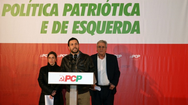 Desfile «Defesa de Transportes Públicos de Qualidade»