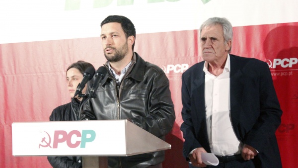 Desfile «Defesa de Transportes Públicos de Qualidade»