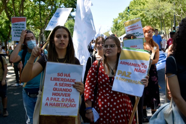 Desfile «Paz Sim! Guerra e corrida aos armamentos não!», Lisboa