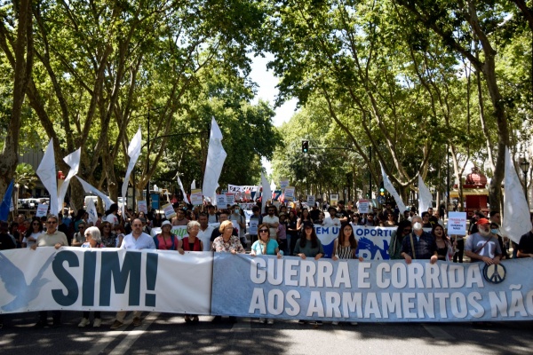 Desfile «Paz Sim! Guerra e corrida aos armamentos não!», Lisboa