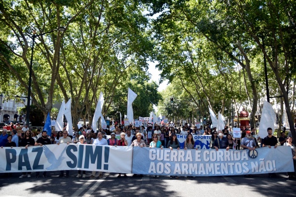 Desfile «Paz Sim! Guerra e corrida aos armamentos não!», Lisboa