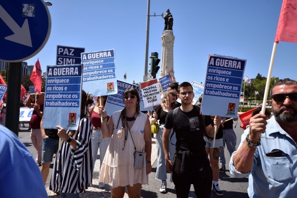 Desfile «Paz Sim! Guerra e corrida aos armamentos não!», Lisboa