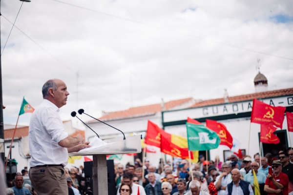 Homenagem a Catarina Eufémia no 70.º aniversário do seu assassinato
