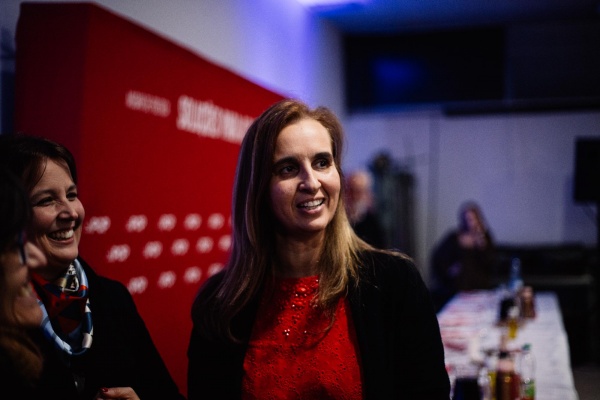 Jantar de fim de ano «É hora de mudar e política» em Braga