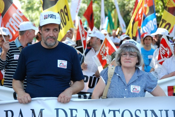 Mais de 300 mil contra a política de direita