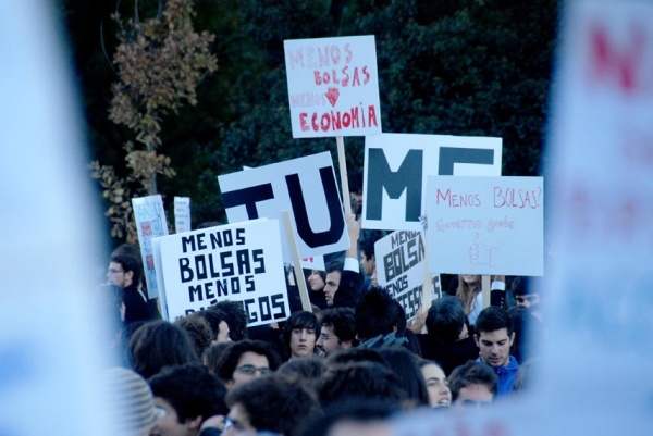 Mais de 7000 estudantes do ensino superior manifestam-se em Lisboa