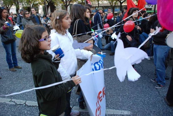 Manifestação da campanha «Paz Sim, NATO Não»