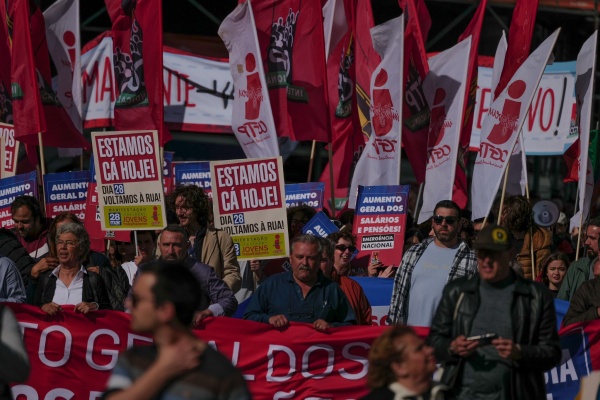 National Demonstration «Everyone to Lisbon! General increase in wages and pensions – national emergency!”, CGTP-IN