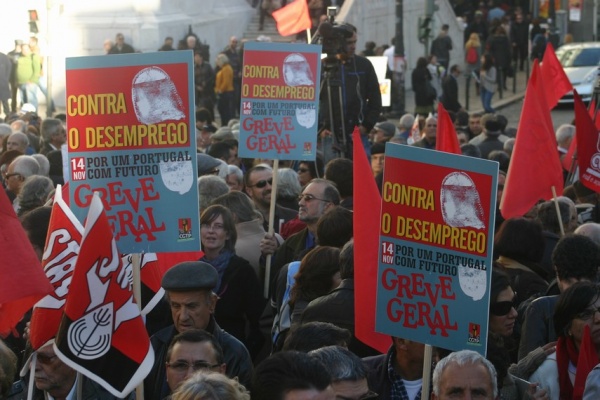 Manifestação "Nem Merkel, Nem Troikas - Não à exploração, contra a colonização" - CGTP