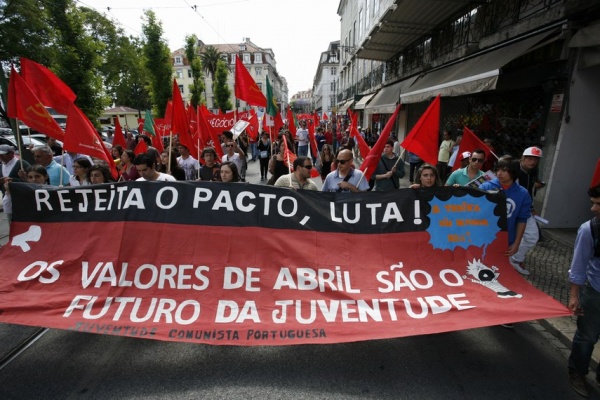 Manifestação «É tempo de dizer basta! Rejeitar o Pacto de Agressão, lutar por um Portugal com futuro» - Lisboa