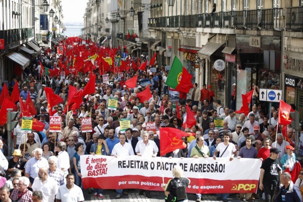Manifestação «É tempo de dizer basta! Rejeitar o Pacto de Agressão, lutar por um Portugal com futuro» - Lisboa