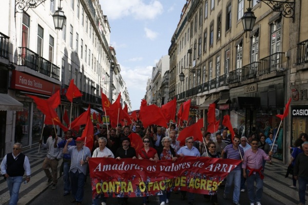 Manifestação «É tempo de dizer basta! Rejeitar o Pacto de Agressão, lutar por um Portugal com futuro» - Lisboa
