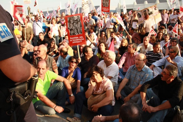 Milhares de trabalhadores da Função Pública em luta contra políticas de agressão e roubo